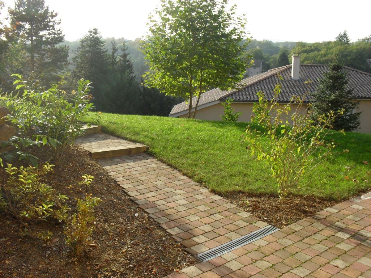 Appartement dans propriété calme en pleine nature Charbonnières-les-Bains Esterno foto